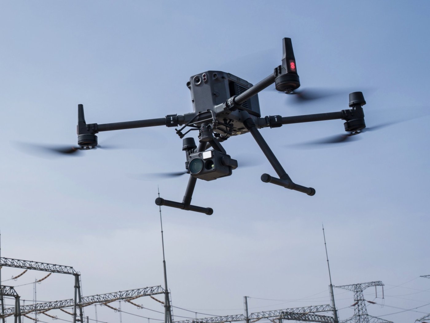 DJI Matrice 350 RTK + Care Enterprise Basic na 1 rok