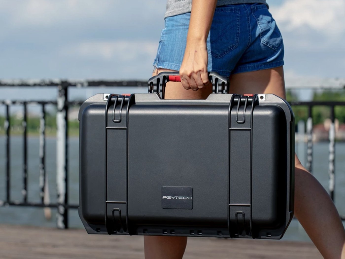 DJI Mavic 2 a DJI Goggles přepravní kufr s výplní