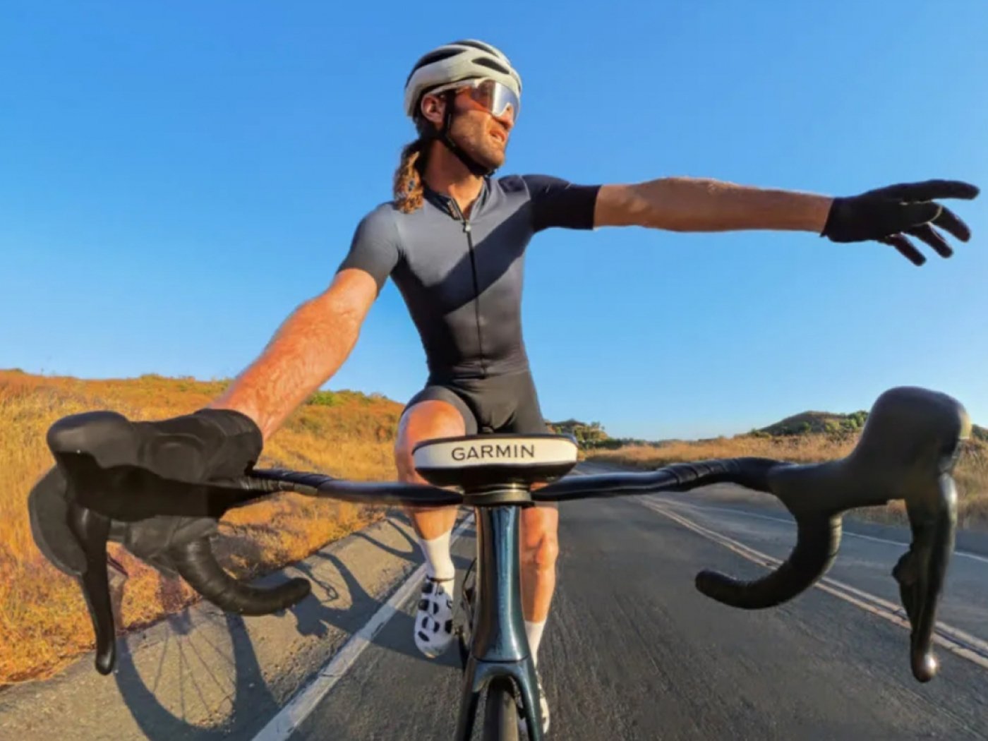 Integrovaný držák na kolo na kameru Insta360