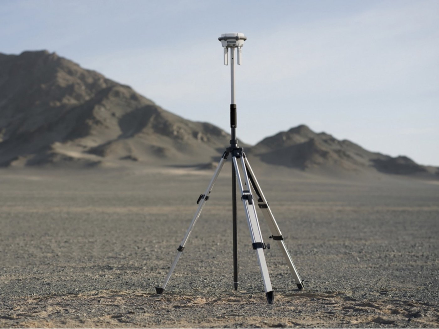 D-RTK 3 multifunkční stanice