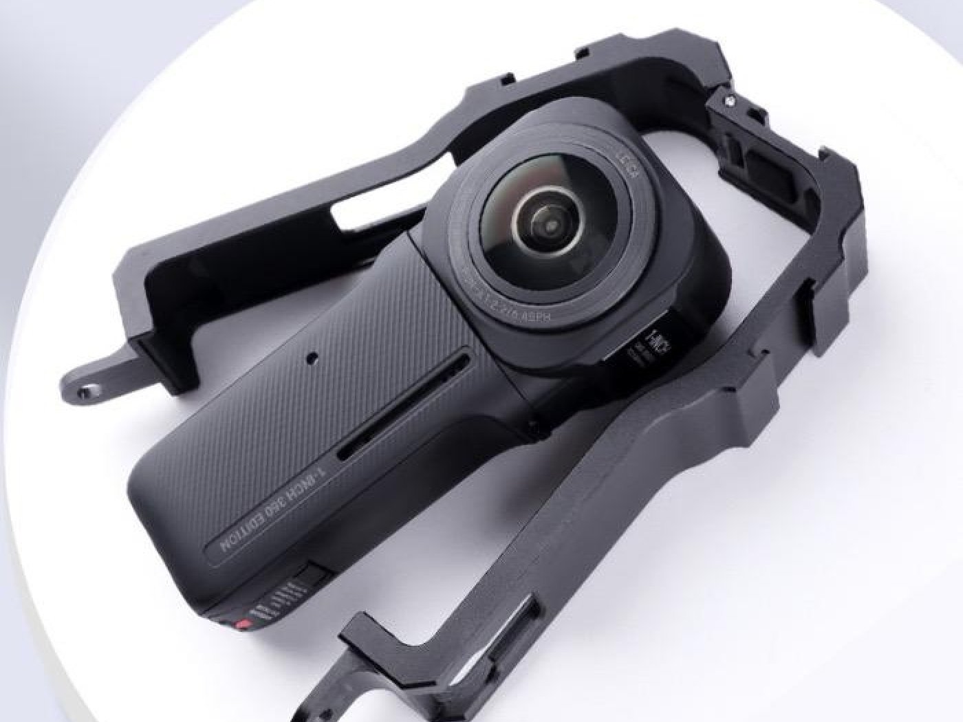 Rám pro připojení dalšího příslušenství na kameru Insta360 ONE RS 1-Inch 360