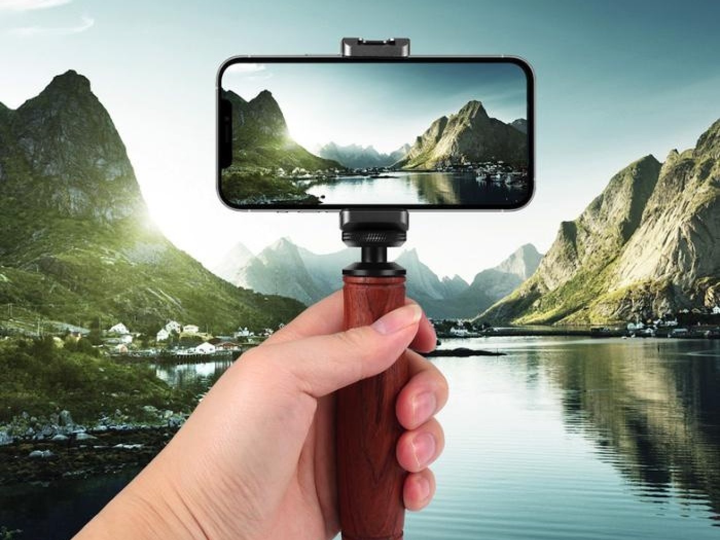 Dřevěná rukojeť pro akční kameru