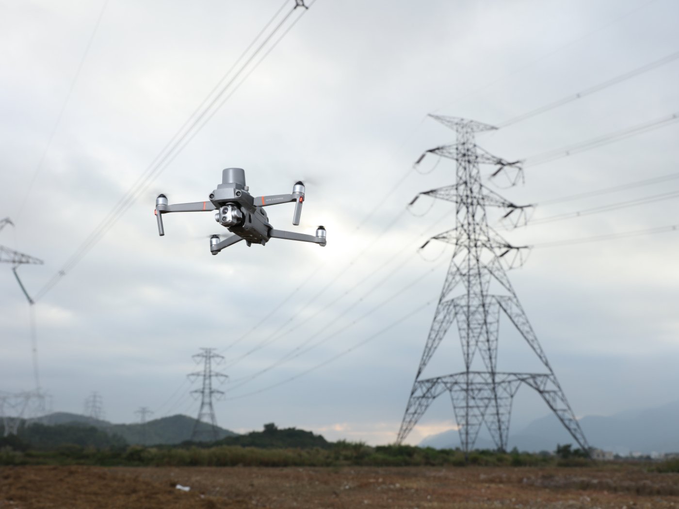 Dron Mavic 2 Enterprise Advanced + DJI Enterprise Shield BASIC