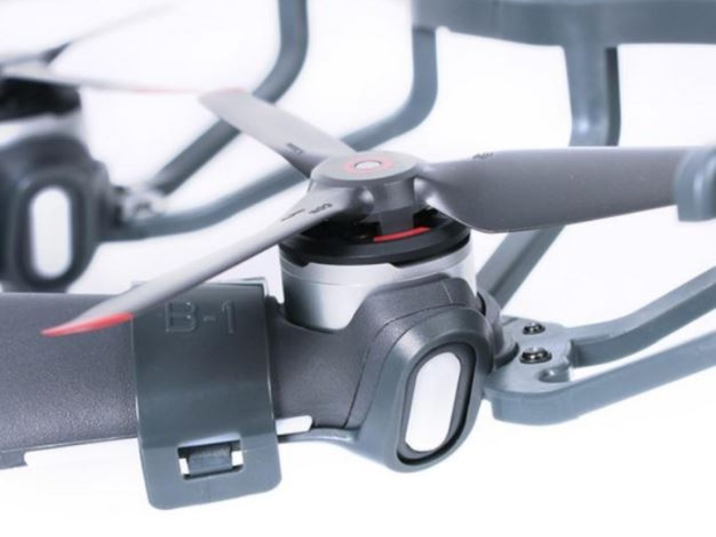 Ochranné oblouky na DJI FPV závodní dron