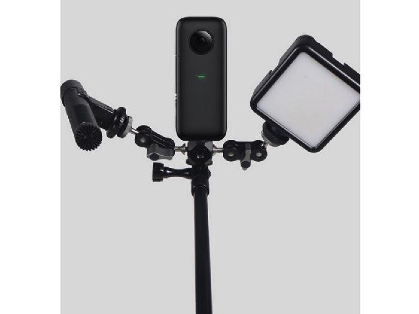 Adaptér s 1/4 závity pro akční kameru