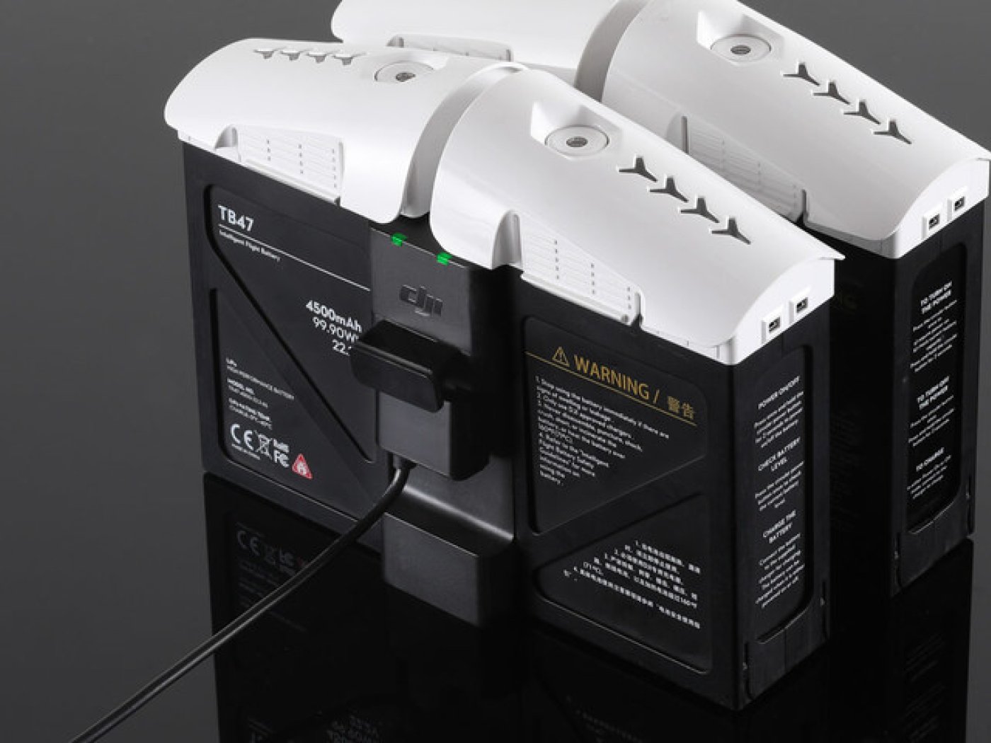 DJI Inspire 1 nabíjecí adaptér pro 4 baterie