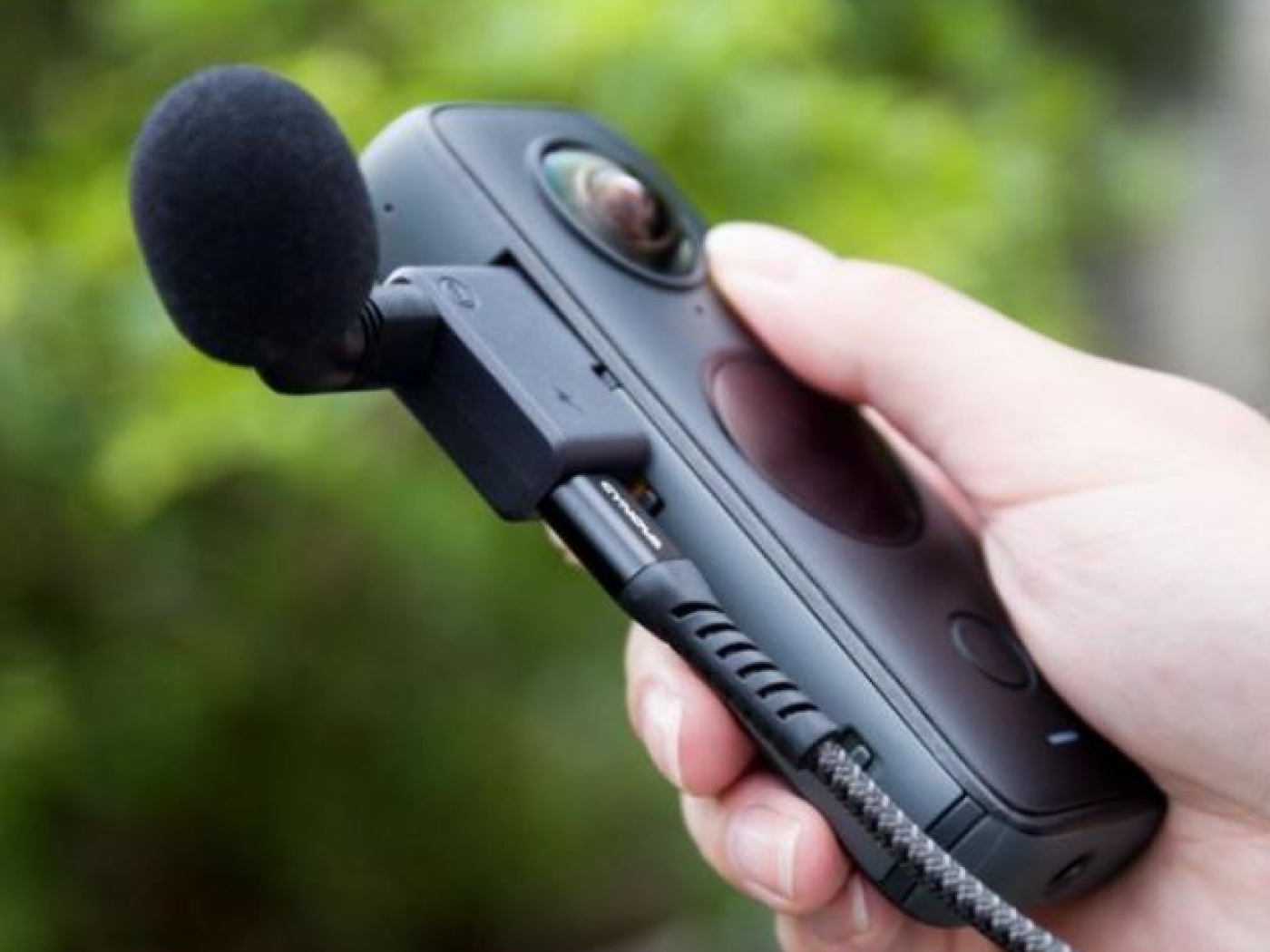 2v1 audio a nabíjecí adaptér ke kameře Insta360 ONE X2