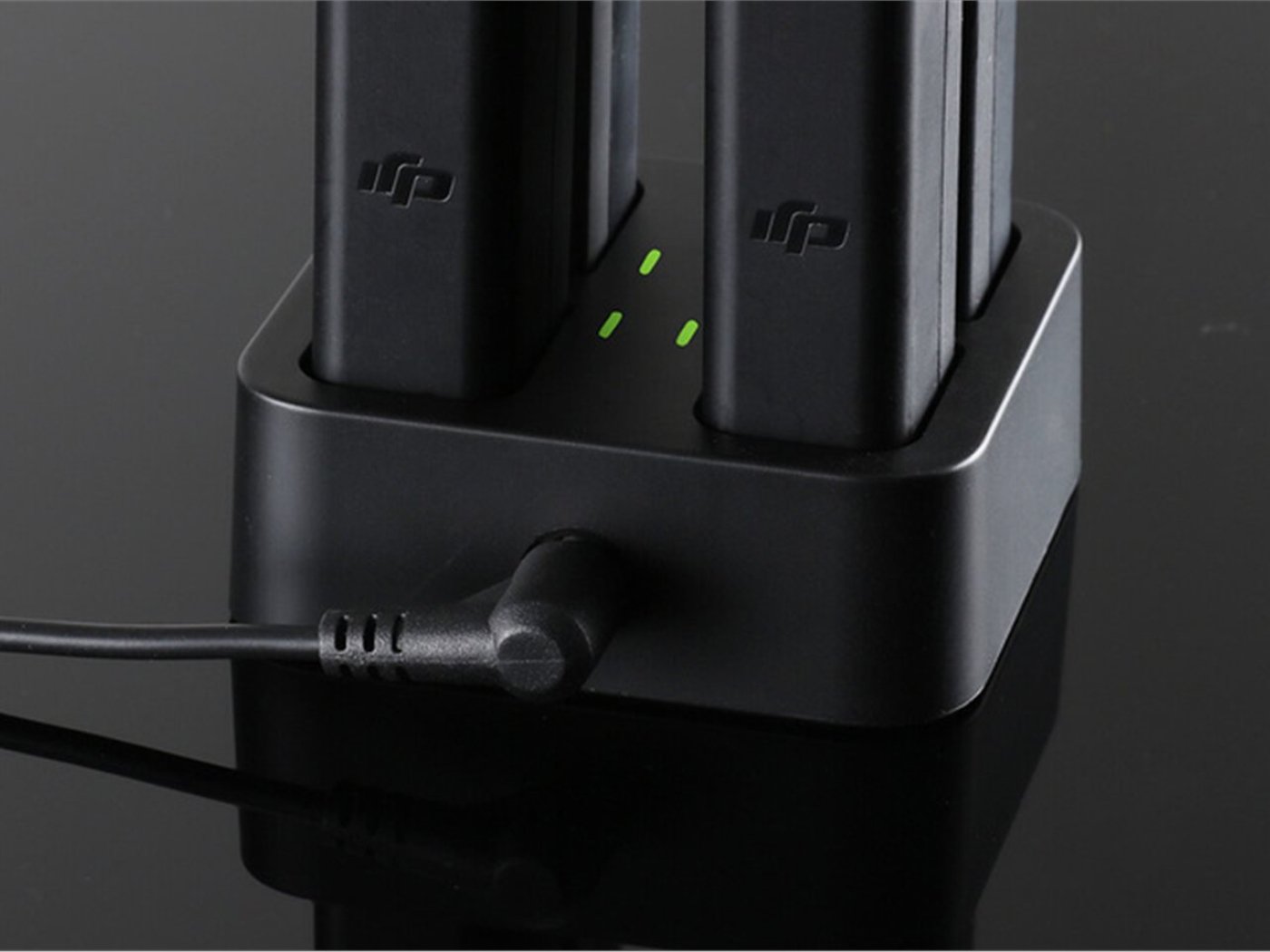 Nabíjecí adaptér pro čtyři baterie DJI Osmo