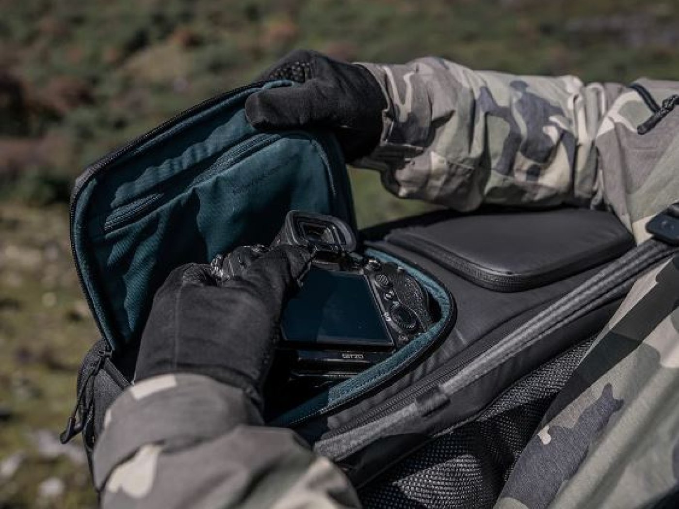 Pgytech OneMo 2 fotobatoh 25L + malá brašna