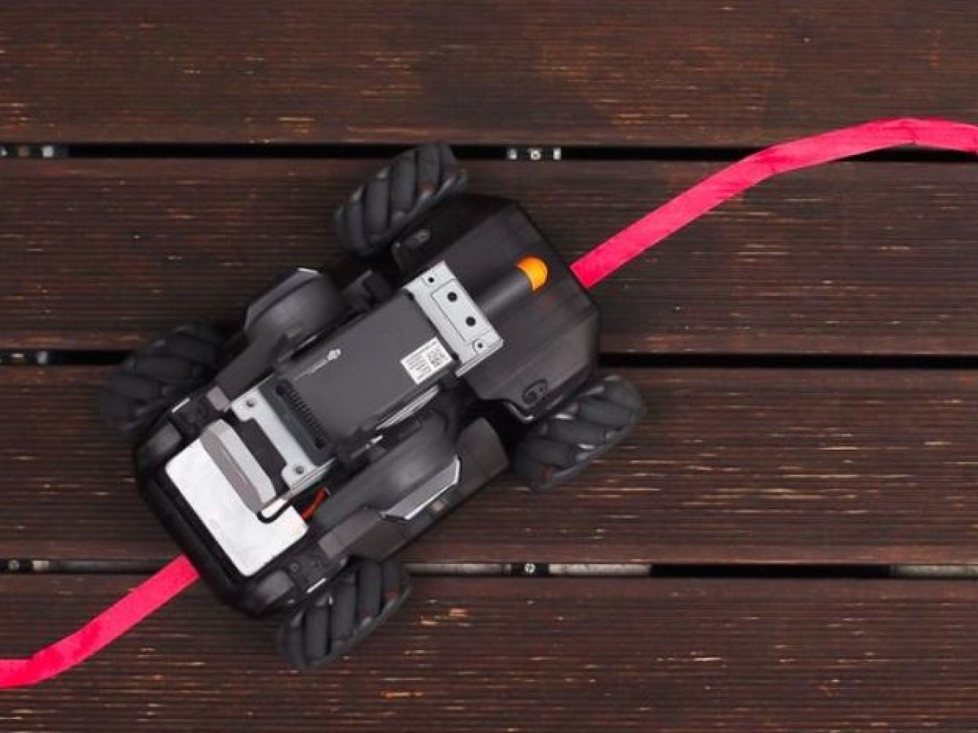 Barevná lepící páska k vytvoření tratě pro DJI RoboMaster S1