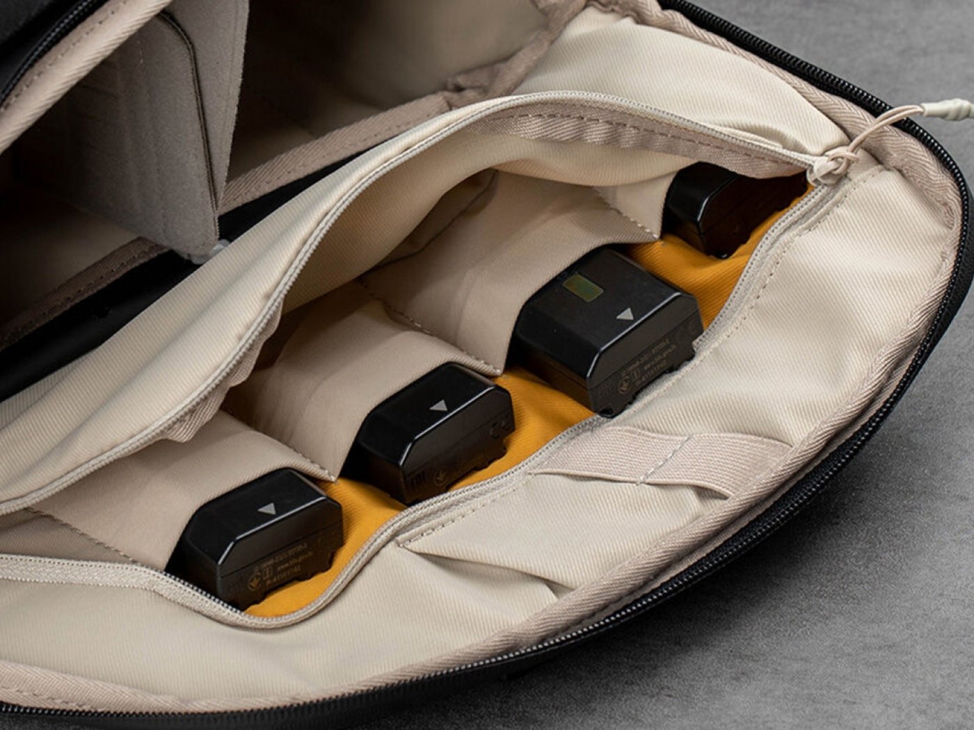 Pgytech OneGo Air fotobatoh 20L (Obsidian Black)