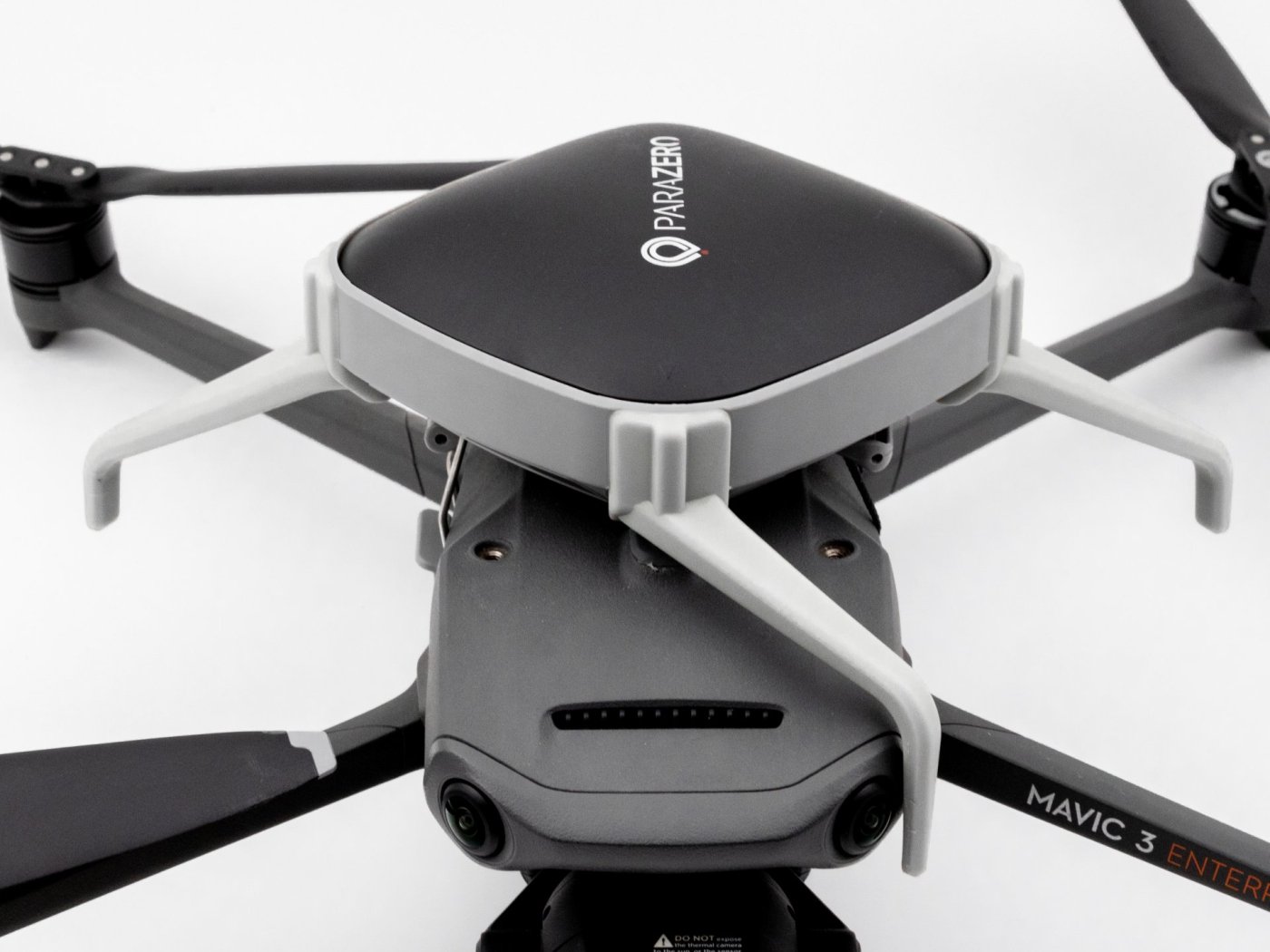 Bezpečnostní systém ParaZero SafeAir na dron DJI Mavic 3 Series