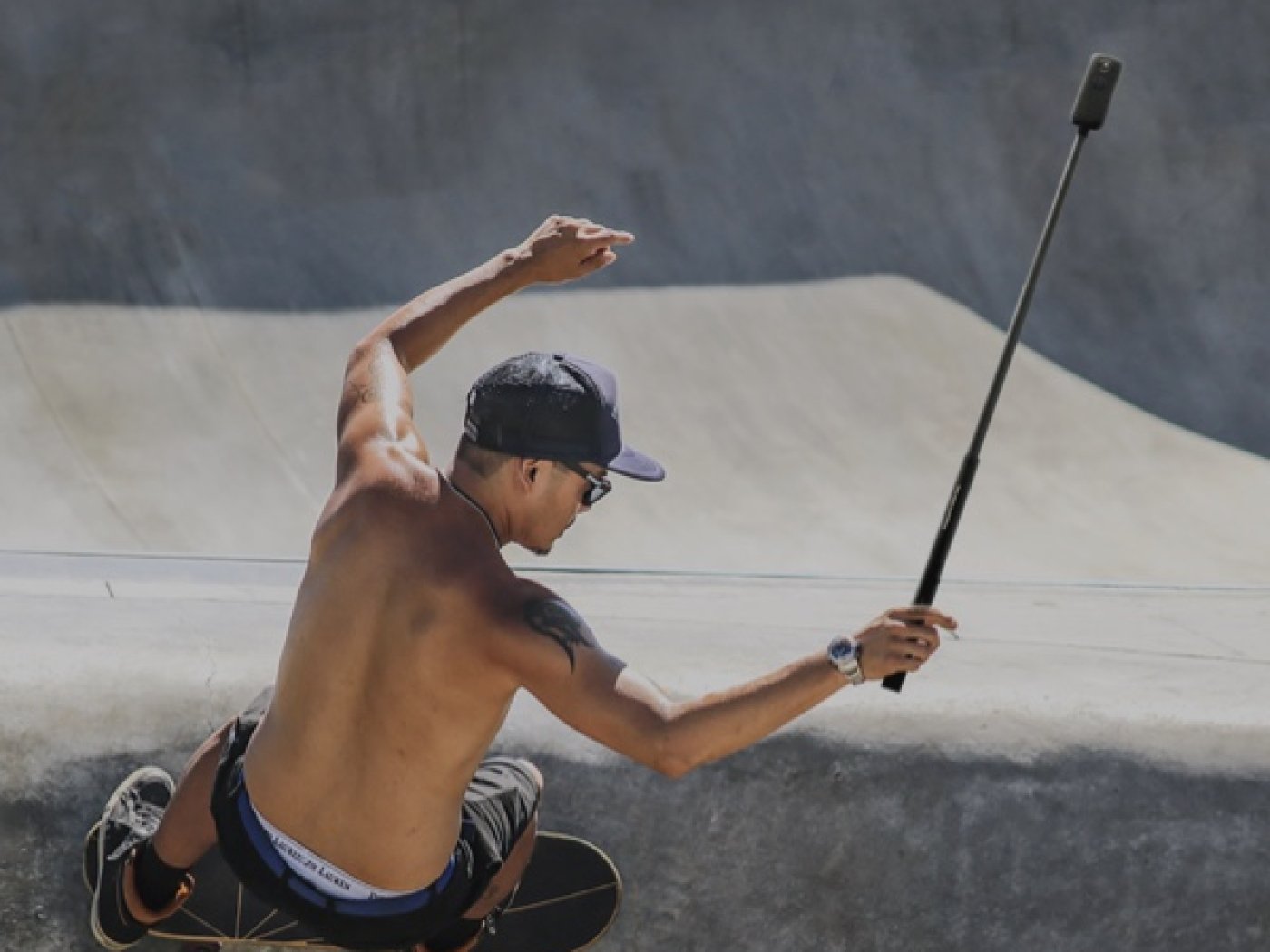 Neviditelná selfie tyč ke kameře Insta360 ONE X / ONE X2 / ONE R / GO 2