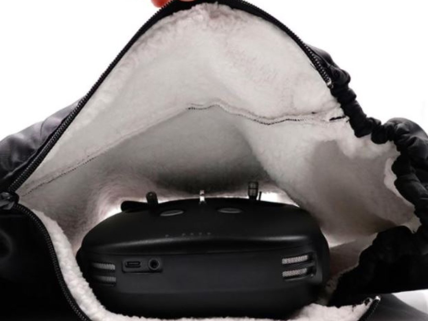 Zateplený vak na ruce pro létání v zimě