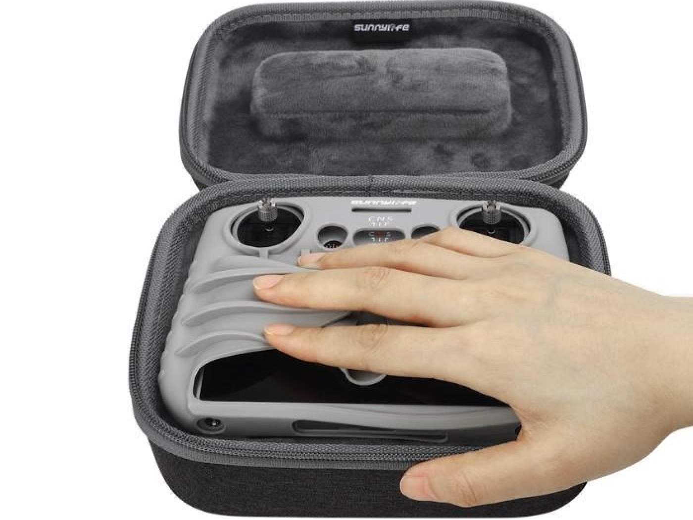 2v1 šedý silikonový kryt a sluneční clona na DJI RC