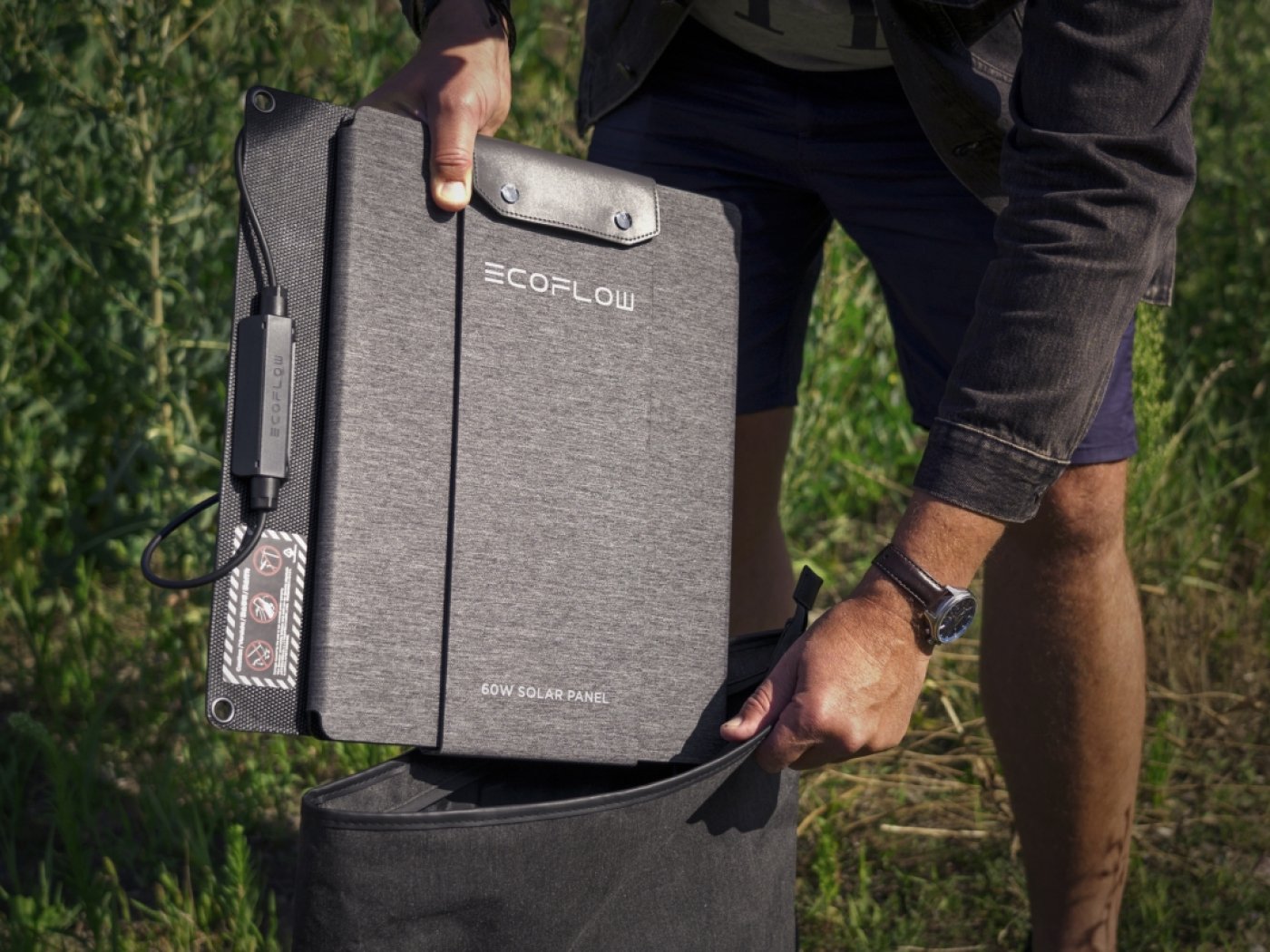 Přenosná nabíjecí stanice EcoFlow RIVER 2 + EF batoh + solární panel 60W