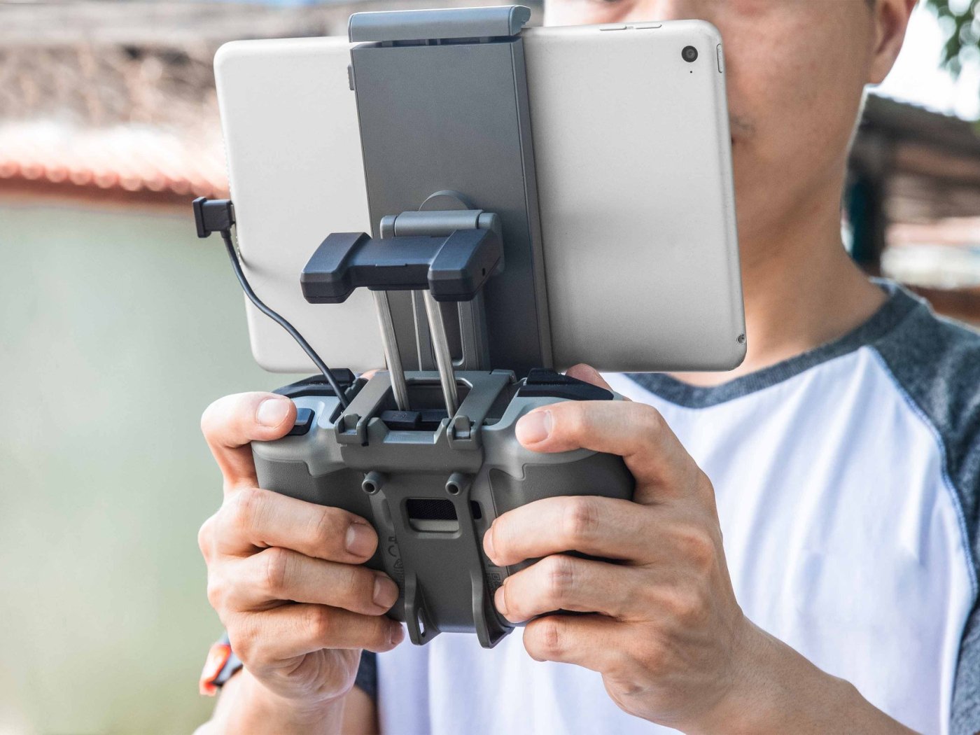 Držák tabletu na dálkový ovladač (7 až 10 palcový tablet)