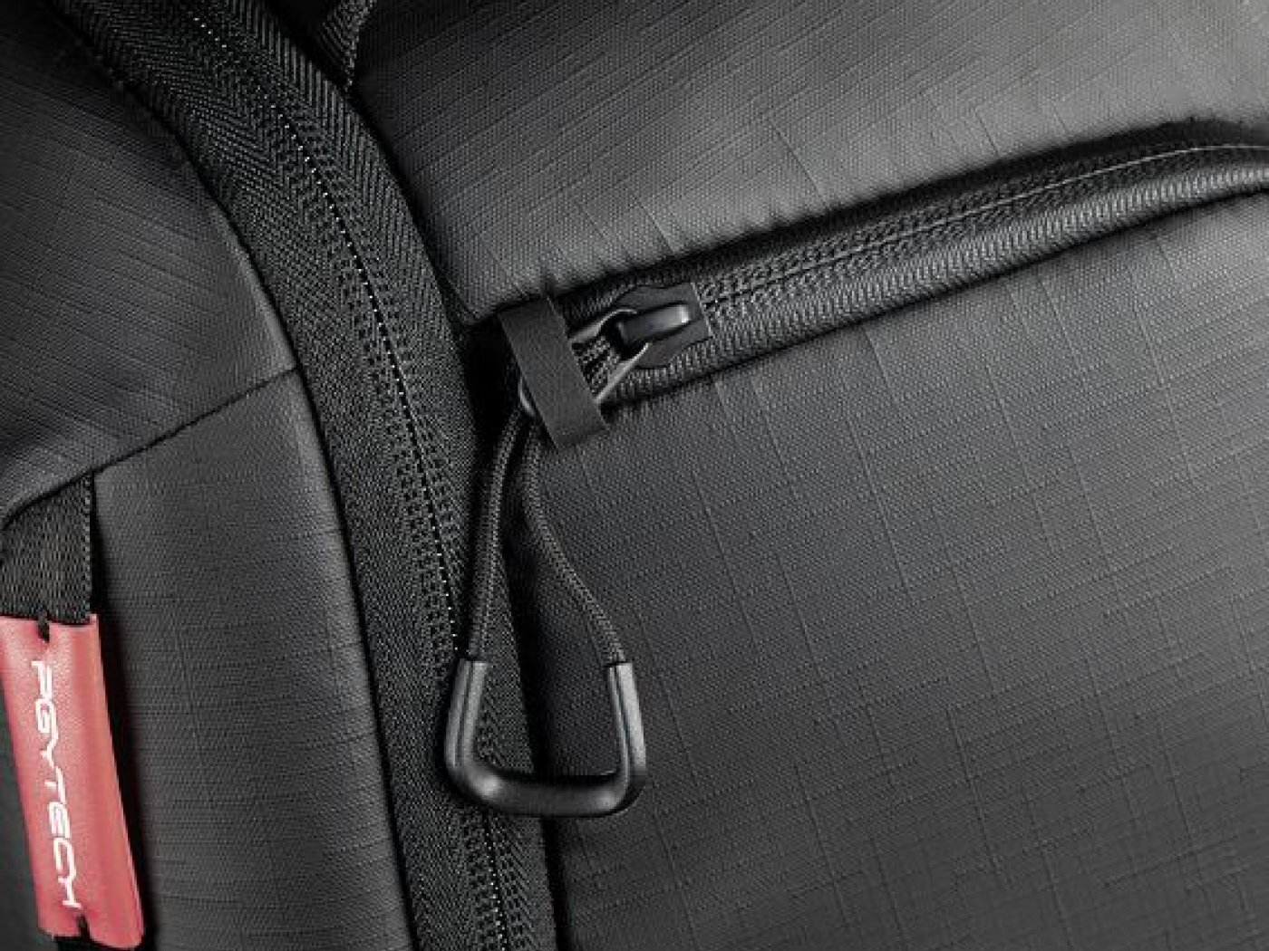 Pgytech OneMo 2 fotobatoh 25L + malá brašna