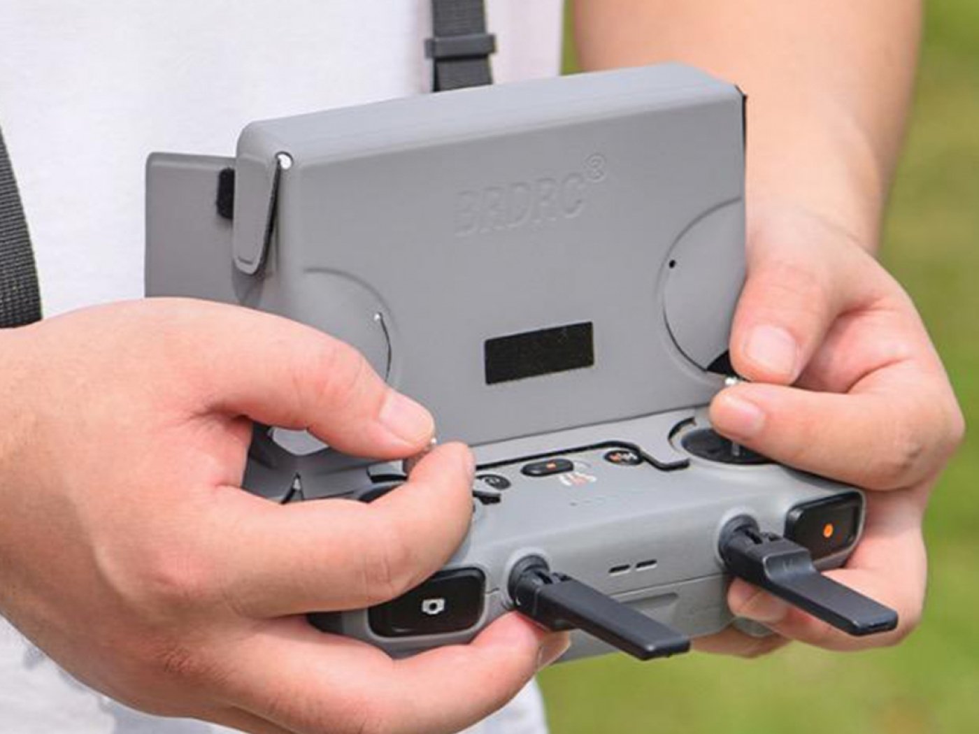 Šedá sluneční clona na dálkový ovladač DJI RC / RC 2