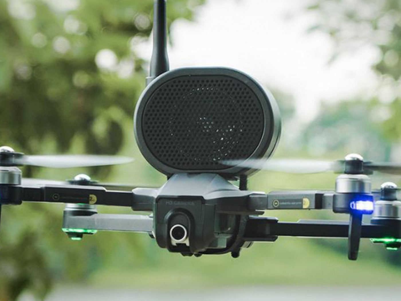 Univerzální reproduktor na dron s popruhem