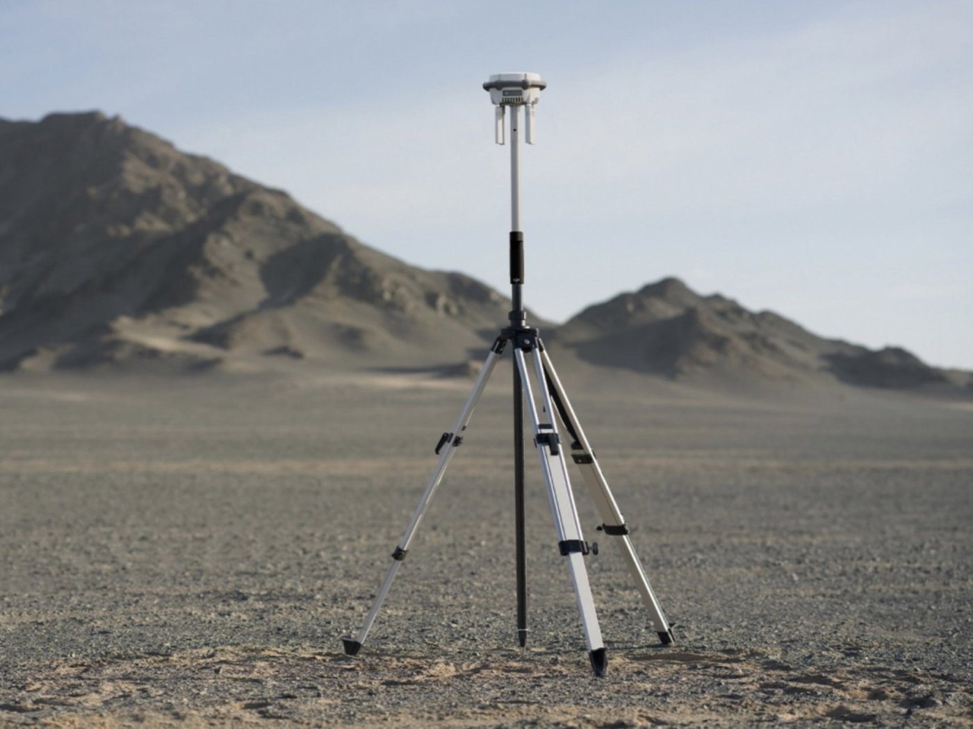 D-RTK 3 měřická tyč + Tripod