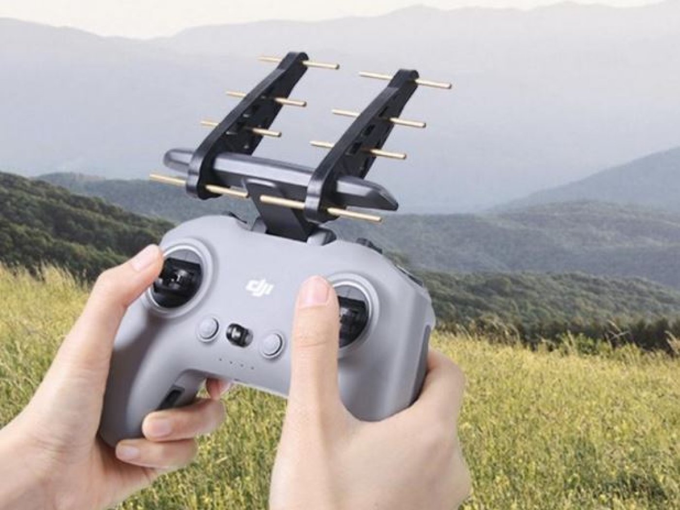 Zesilovač signálu na DJI FPV závodní dron